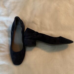 Eileen Fisher Blue Suede Pointed Toe Low Block Heel shoes